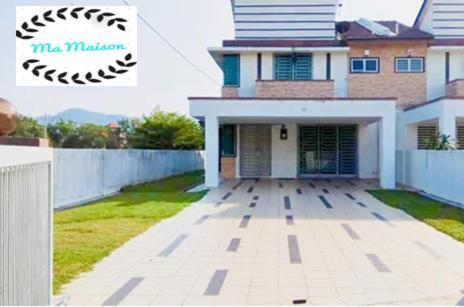 Sri Manjung Ma Maison Homestay Lumut Esterno foto